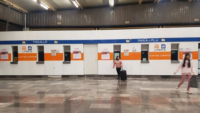 Paro Nacional de Mujeres en el Metro.