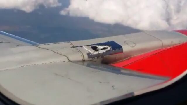 Ala de avión de VivaAerobus con "parche"
