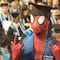 Se gradúa vestido de Spiderman; era su sueño de niño