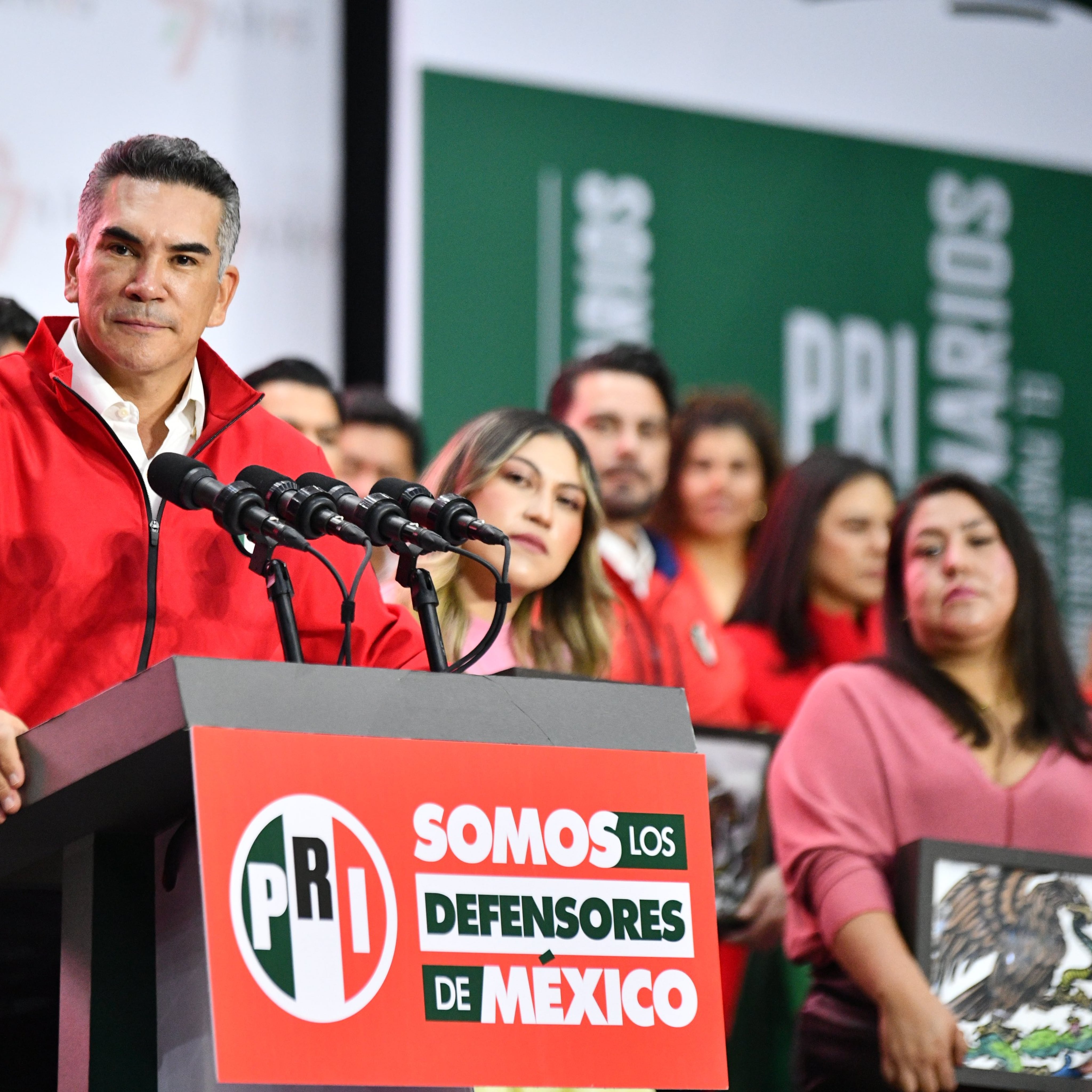 Alejandro Moreno abre el PRI a personas sin militancia rumbo al 2027