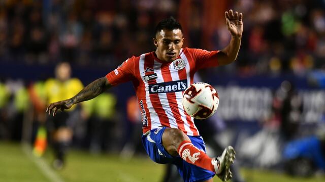Javier Cortés en un partido del Atleti de San Luis