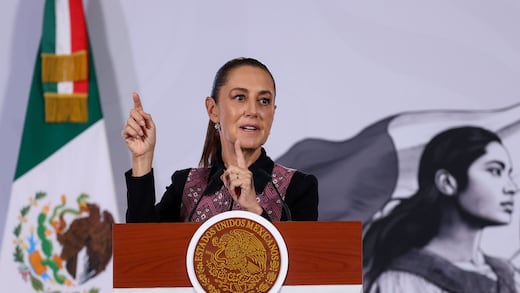 “Yo no estoy de acuerdo”: Sheinbaum se deslinda del nepotismo en el gobierno