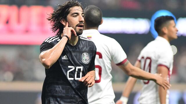 Pizarro llegaría a la Ligue 1