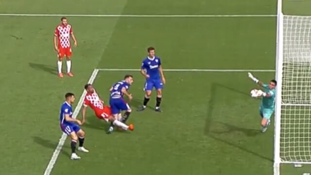 Alex Padilla hace una increíble atajada en el partido entre el Girona y el Athletic Club