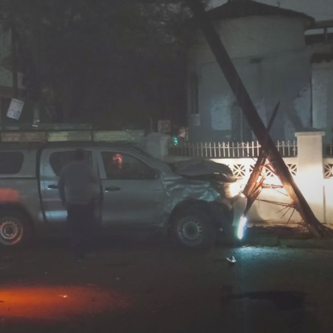 Apagón masivo en Monterrey provoca caos vial y accidentes