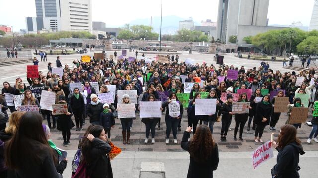 Para protestar no importó el frío.