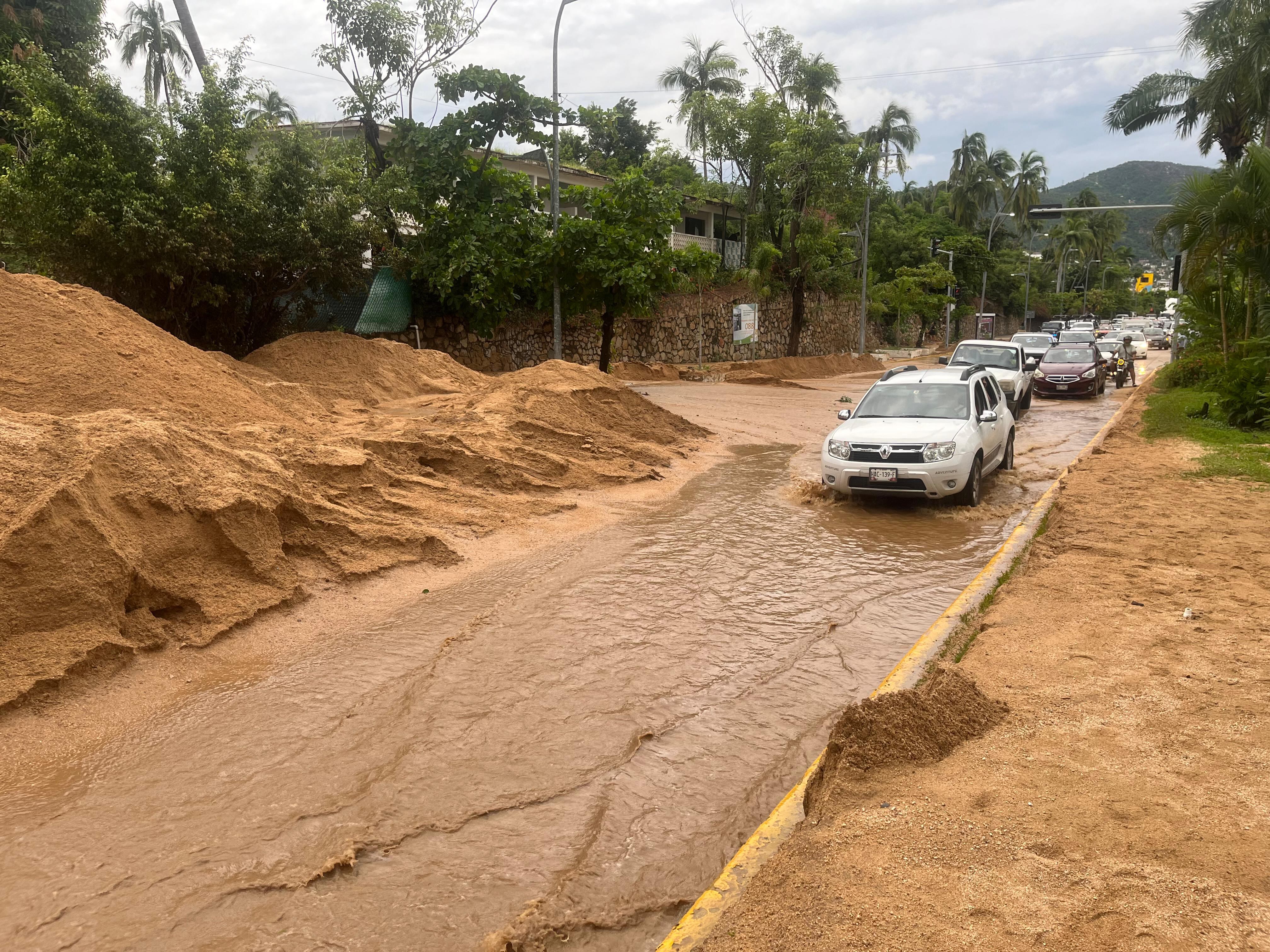Gobierno de Abelina López libera Costera Miguel Alemán en Acapulco