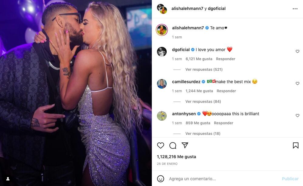 Alisha Lehmann y Douglas Luiz