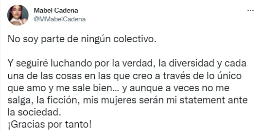 Mabel Cadena no pertenece a ningún colectivo.