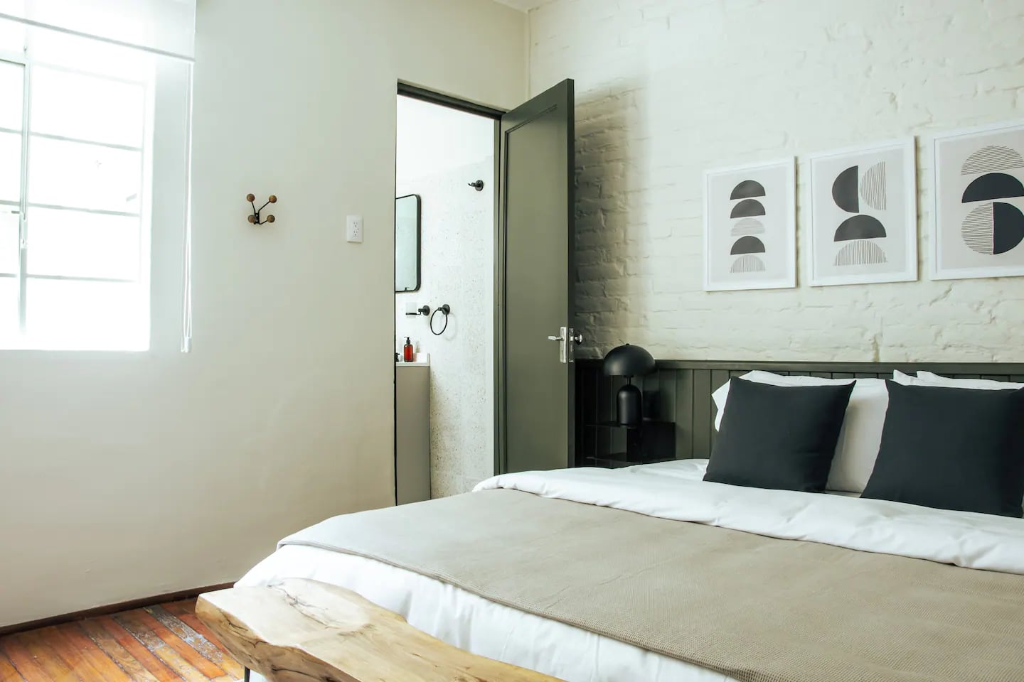 Mujer se queja por desalojos en la Condesa; la renta pasó de 10 mil pesos a más de 80 mil