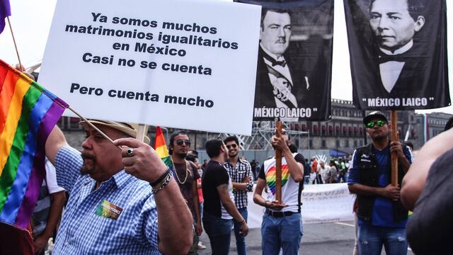 Manifestación a favor de las bodas gay. Encontronazo.