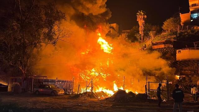En Tijuana un incendio consumió hasta 15 viviendas en la víspera de Navidad