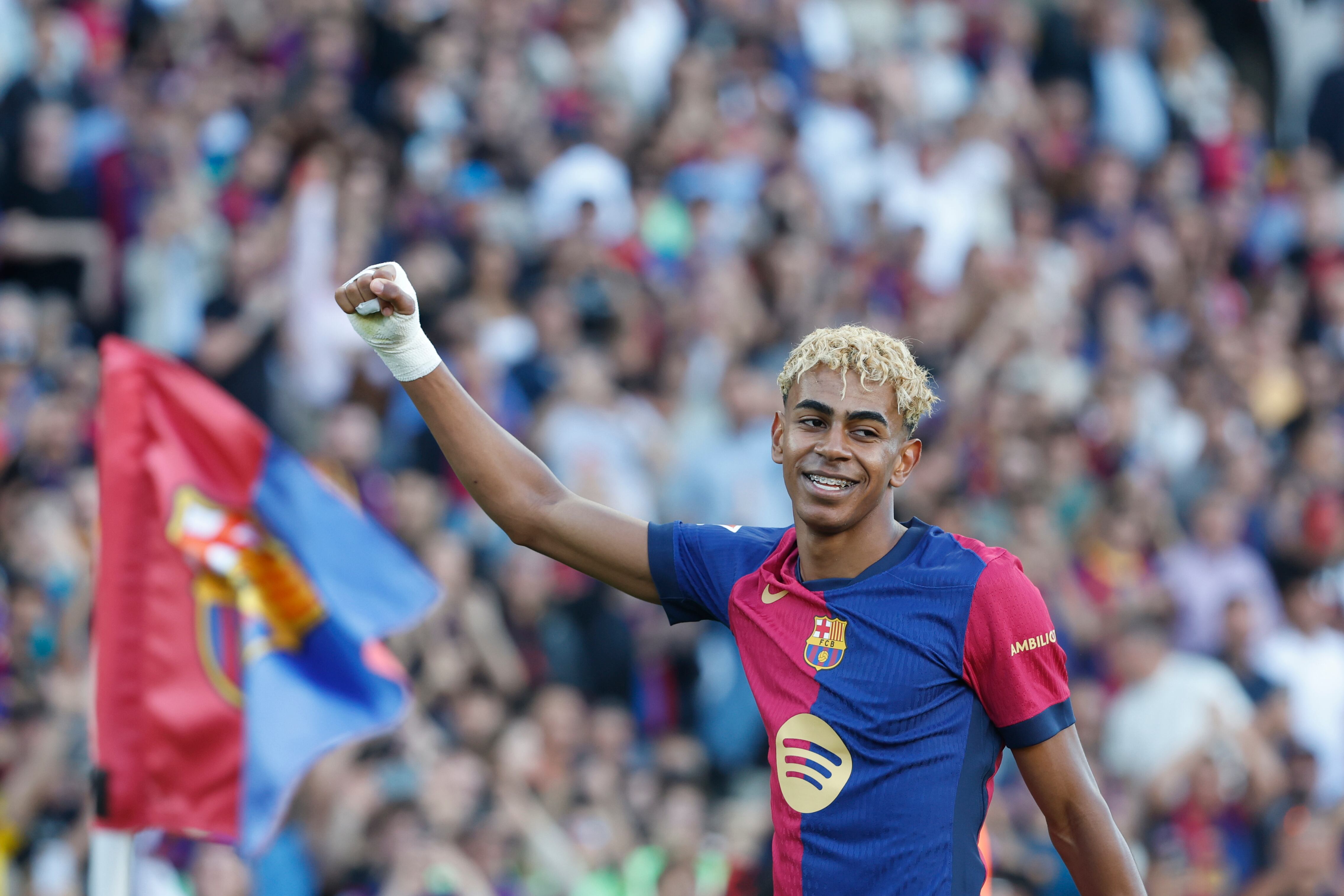 Lamine Yamal ya renovó su contrato y tendrá sueldo millonario.