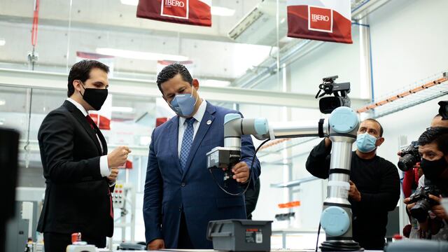 Diego Sinhue Rodríguez en la Ibero León