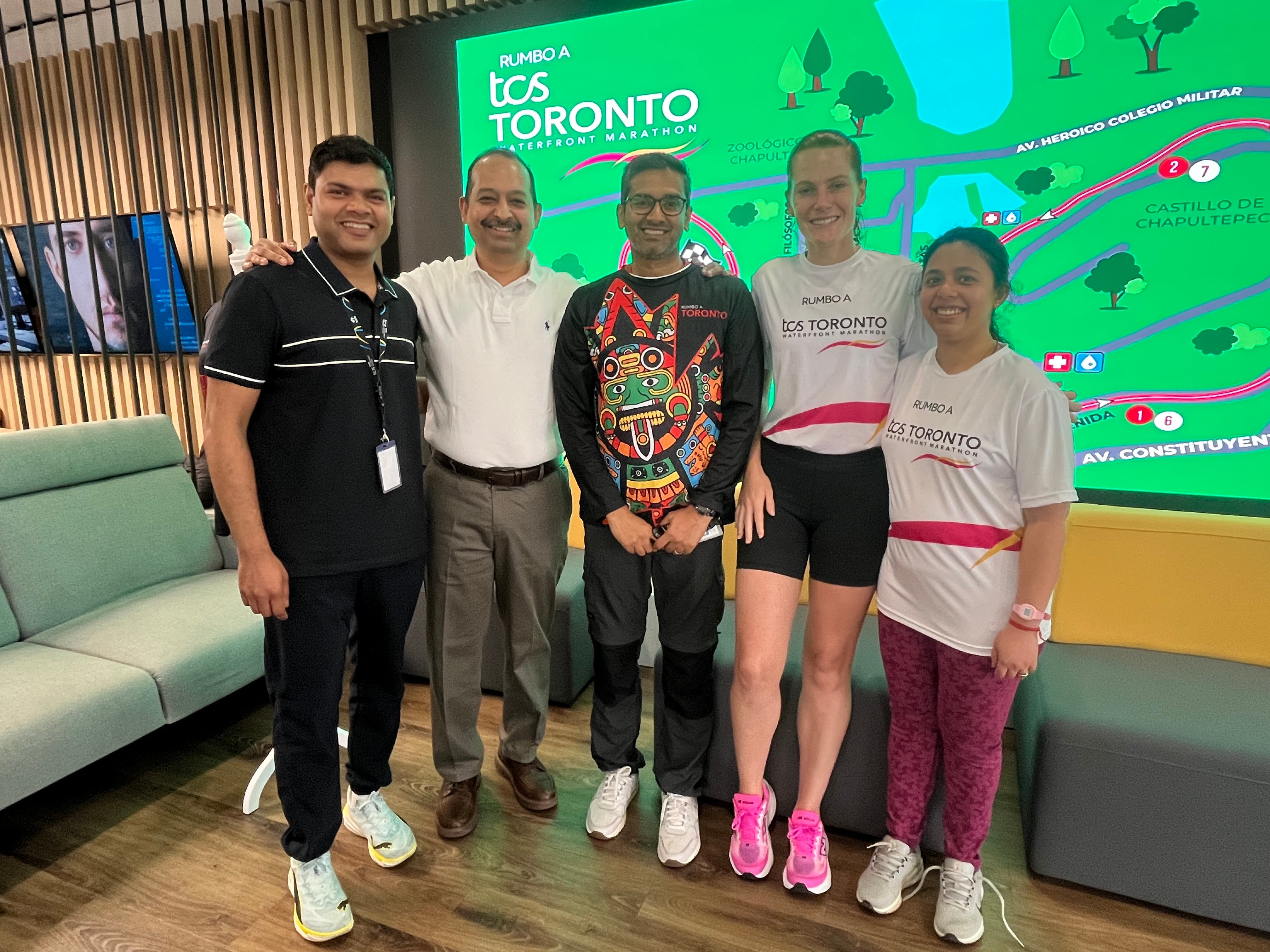 Todo listo para la Carrera Rumbo al TCS Toronto Waterfront Marathon en CDMX