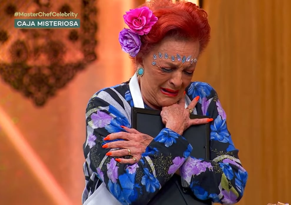 Talina Fernández abrazado la foto de Mariana Levy en MasterChef Celebrity.