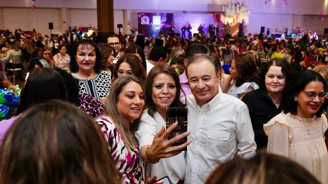 Alfonso Durazo celebra el Día de las Madres