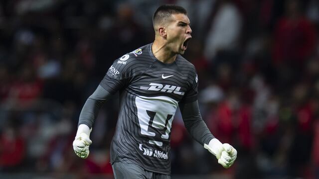 Julio González.