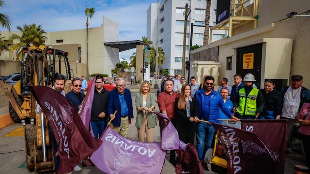 Gobernador de Sinaloa da banderazo a obra de drenaje pluvial en Mazatlán.