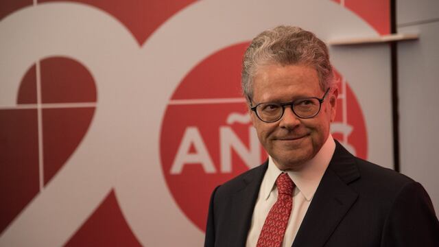 CIUDAD DE MÉXICO, 08JUNIO2017.- Sergio Sarmiento, conductor de TV Azteca, festejó 20 años de su programa "Entevistas con Sarmiento"