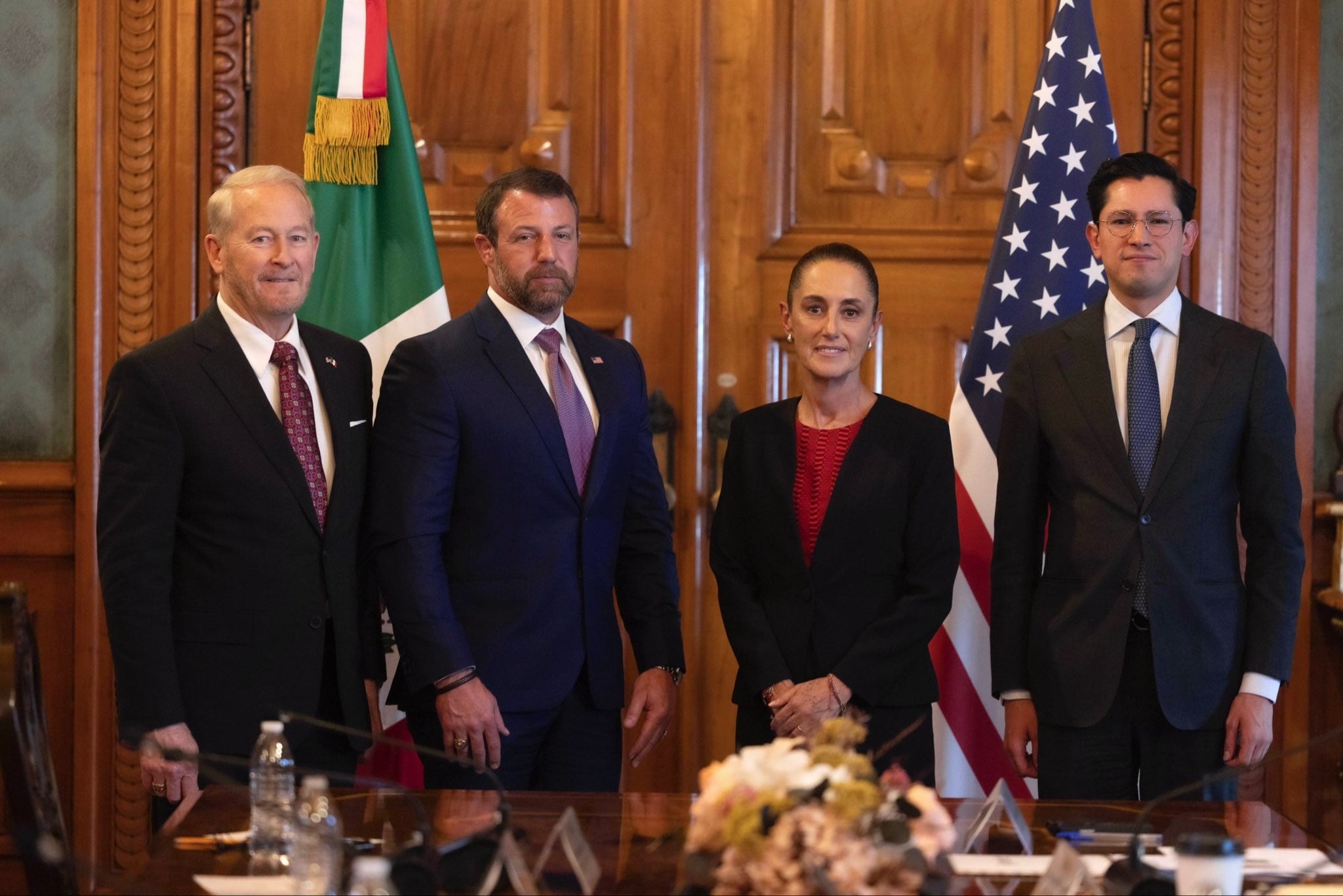 Claudia Sheinbaum aborda con Markwayne Mullin cooperación y respeto bilateral