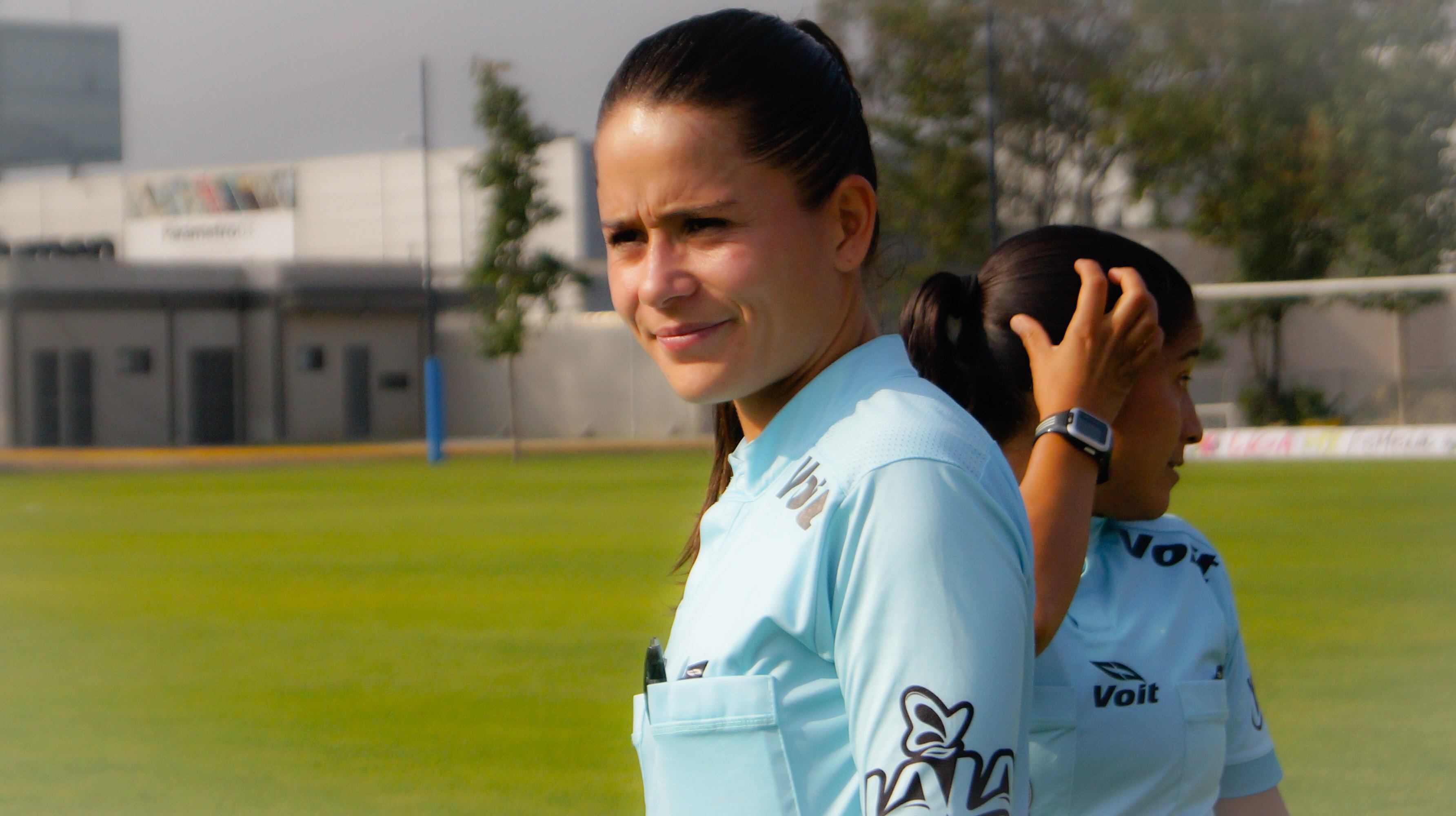 Karen Hernández árbitro central