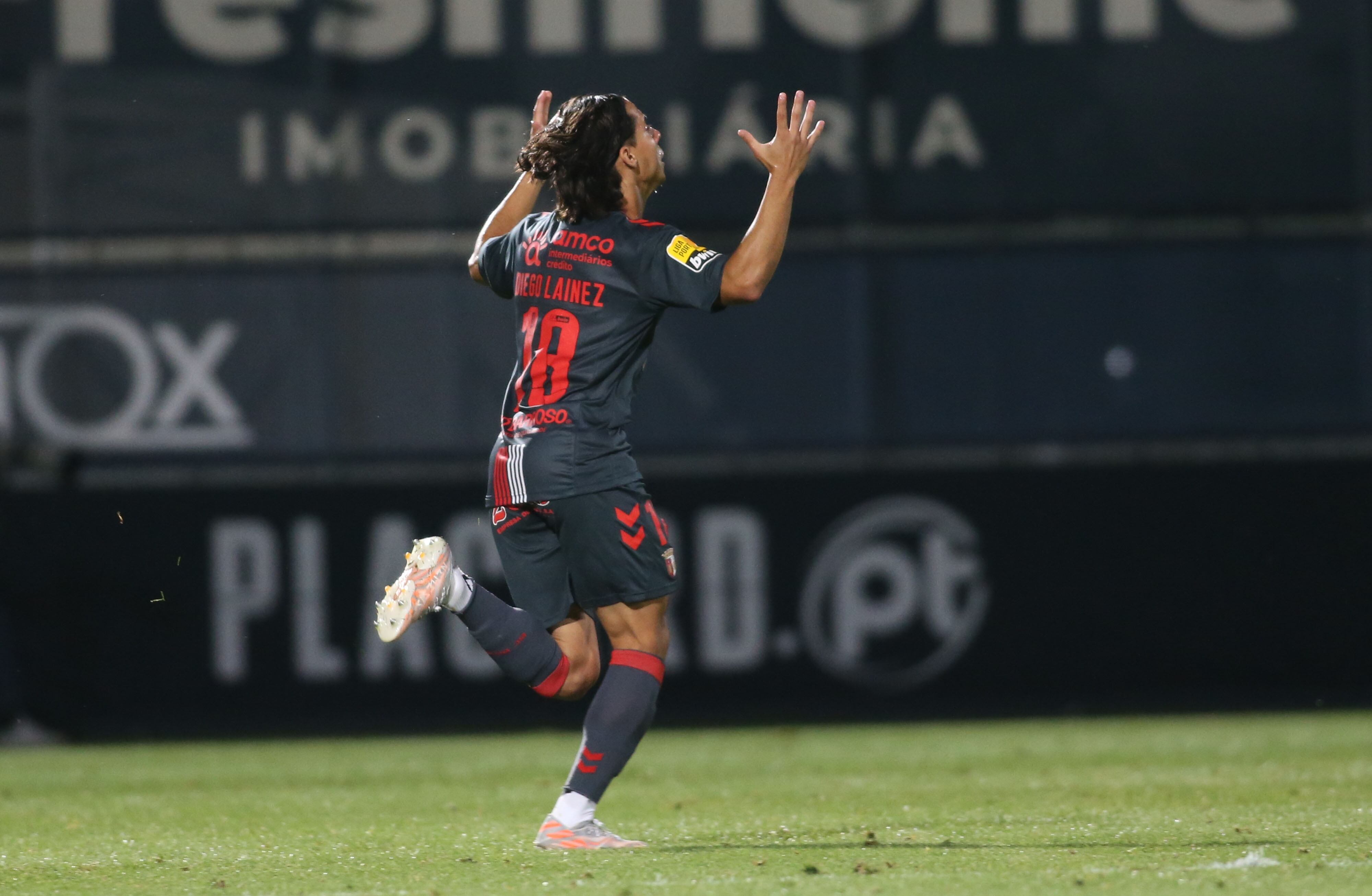 Diego Lainez