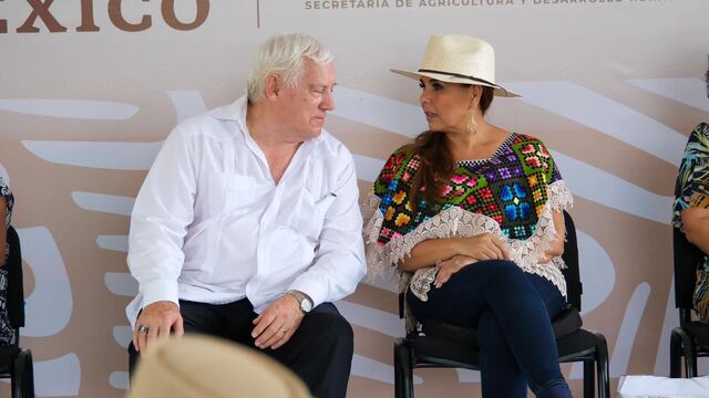 Víctor Villalobos y Mara Lezama