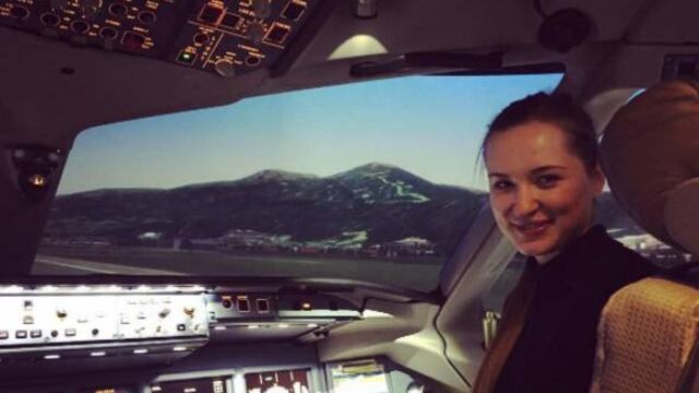 Es la primera en manejar un Superjet ruso en la aerolínea donde trabaja, la cual es la más grande de Rusia