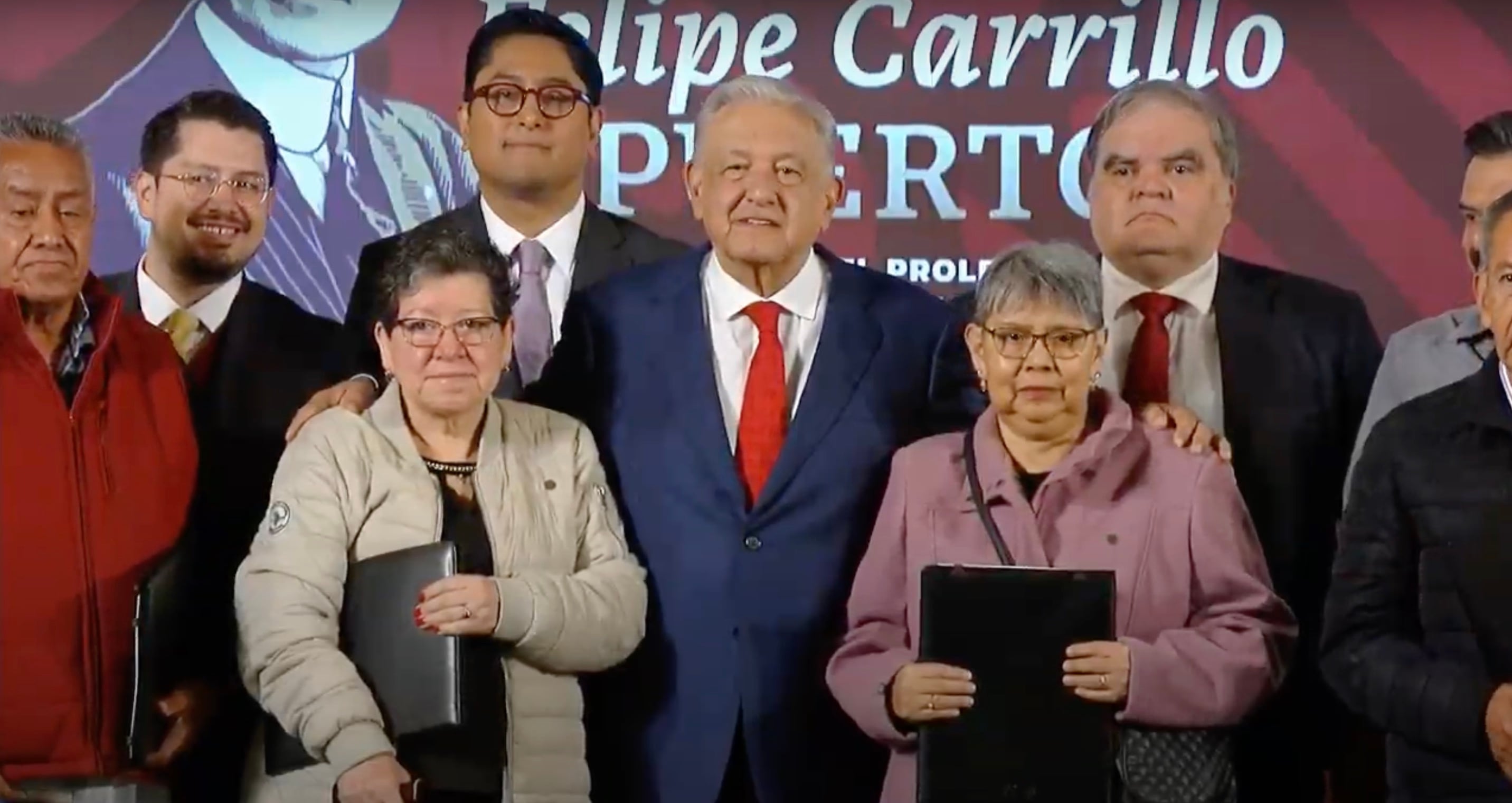 Entrega de primeros complementos del Fondo de Pensiones para el Bienestar