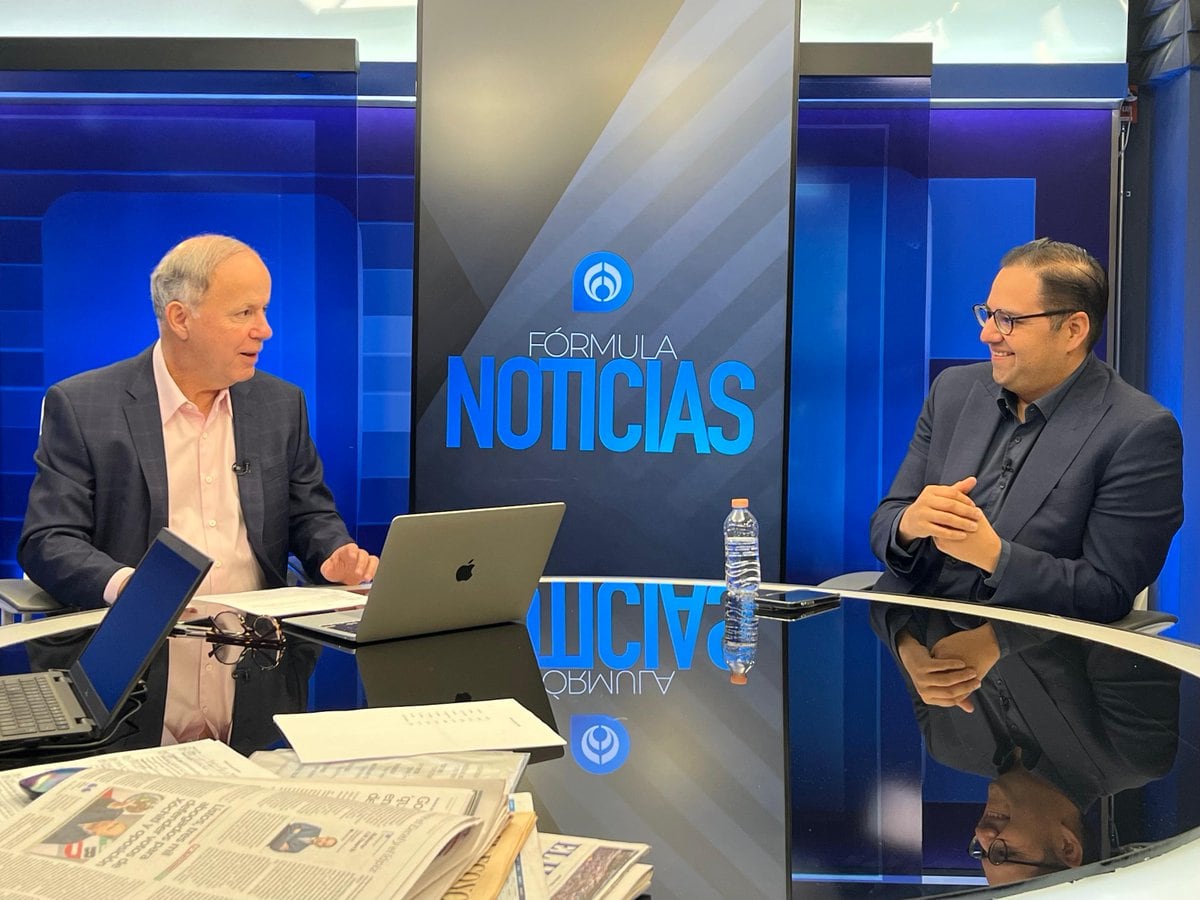Javier Risco con Ciro Gómez Leyva en Radio Fórmula