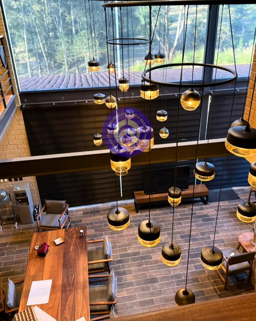 Interior de la cabaña donde El Mencho vivía cuando sucedió el operativo en Tapalpa.