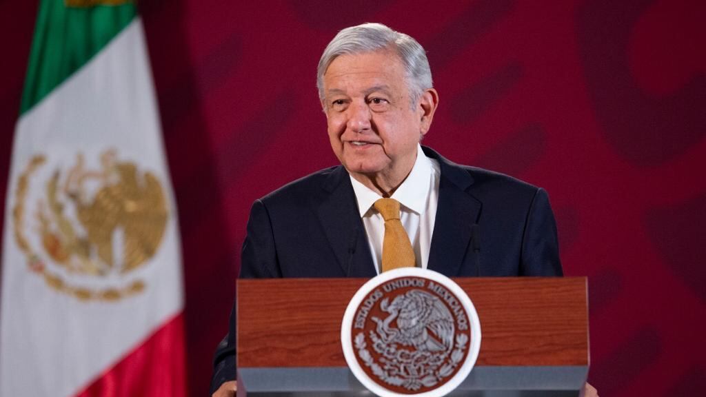 "¿De qué quieren su nieve?", responde AMLO a quienes piden cancelar Tren Maya y aeropuerto en Santa Lucía