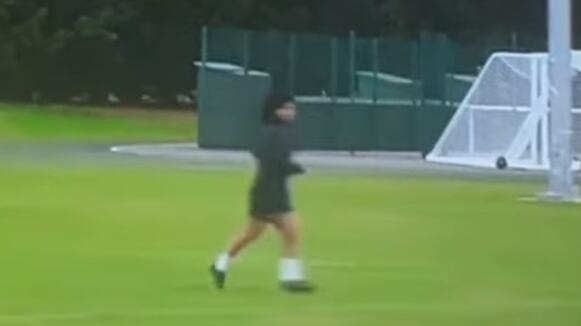 VIDEO: Aficionados reportan nueva “aparición” de Diego Armando Maradona