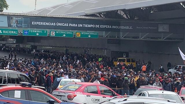 Protesta de policías federales en AICM.