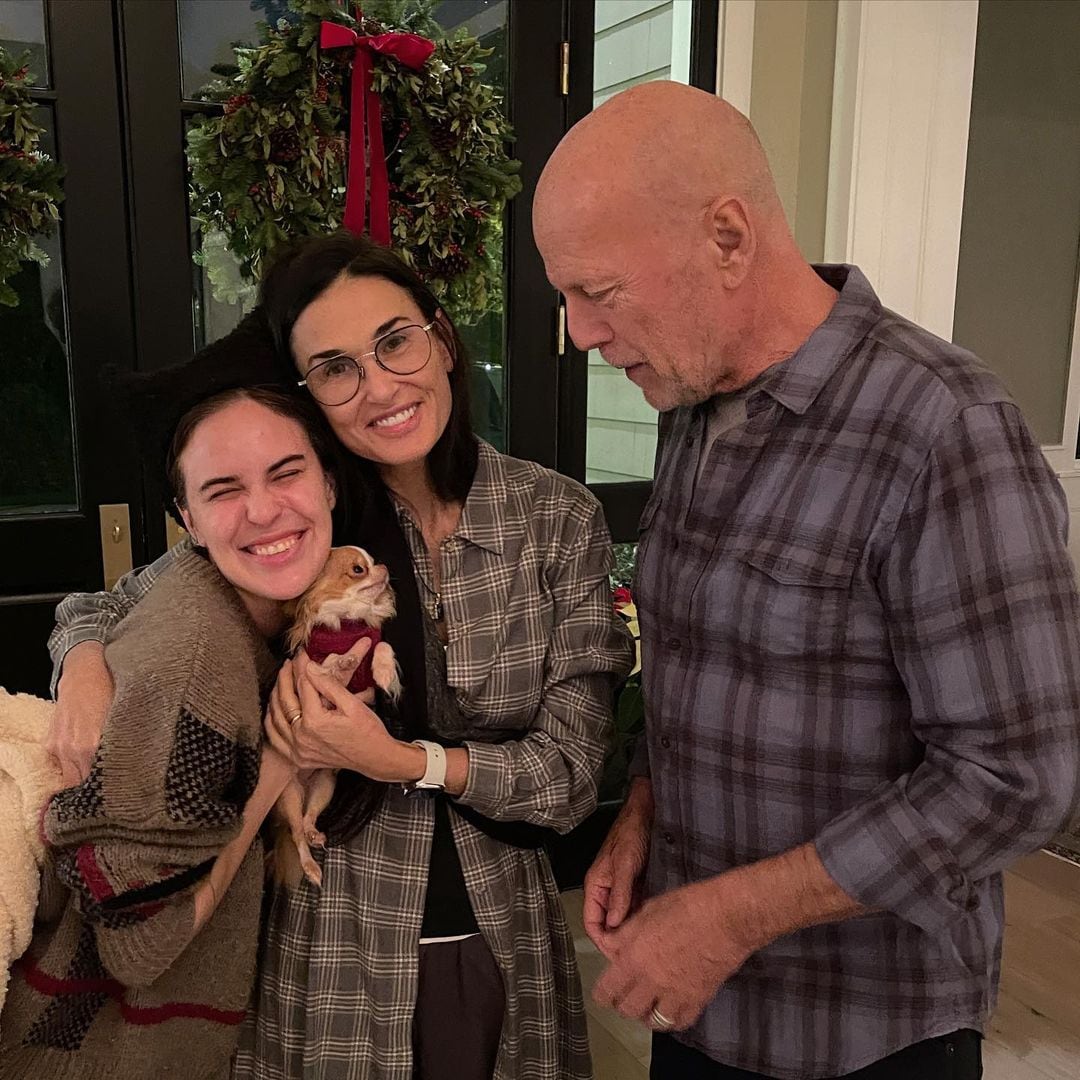 Bruce Willis celebra la Navidad junto a sus hijas y Demi Moore