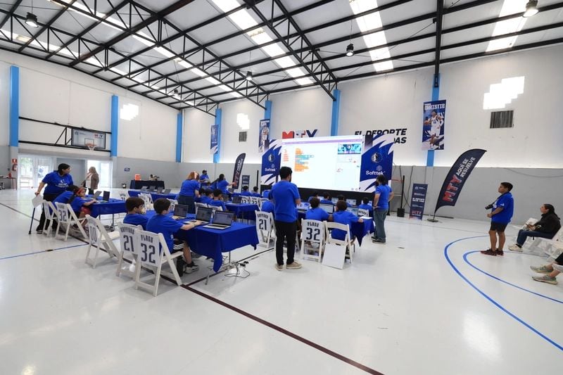 Monterrey impulsa talento juvenil con clínicas gratuitas de básquetbol.