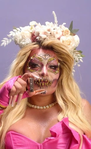 Wendy Guevara colaboración con IPSY México Día de Muertos 2024