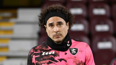 ¿Cómo le fue a Guillemo Ochoa? Salernitana enfrentó a la AS Roma