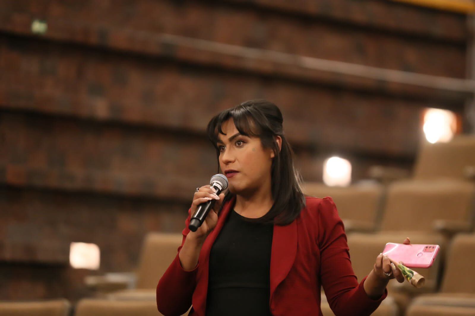 María Clemente García Moreno, diputada independiente