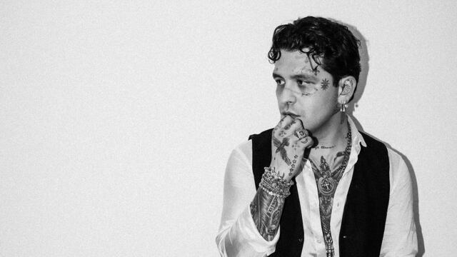 Perro, Christian Nodal