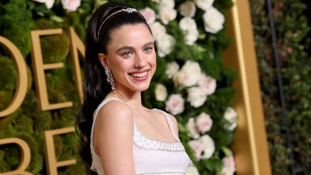 Margaret Qualley no llevó a su esposo a los Globos de Oro 2025; él tomó su lugar