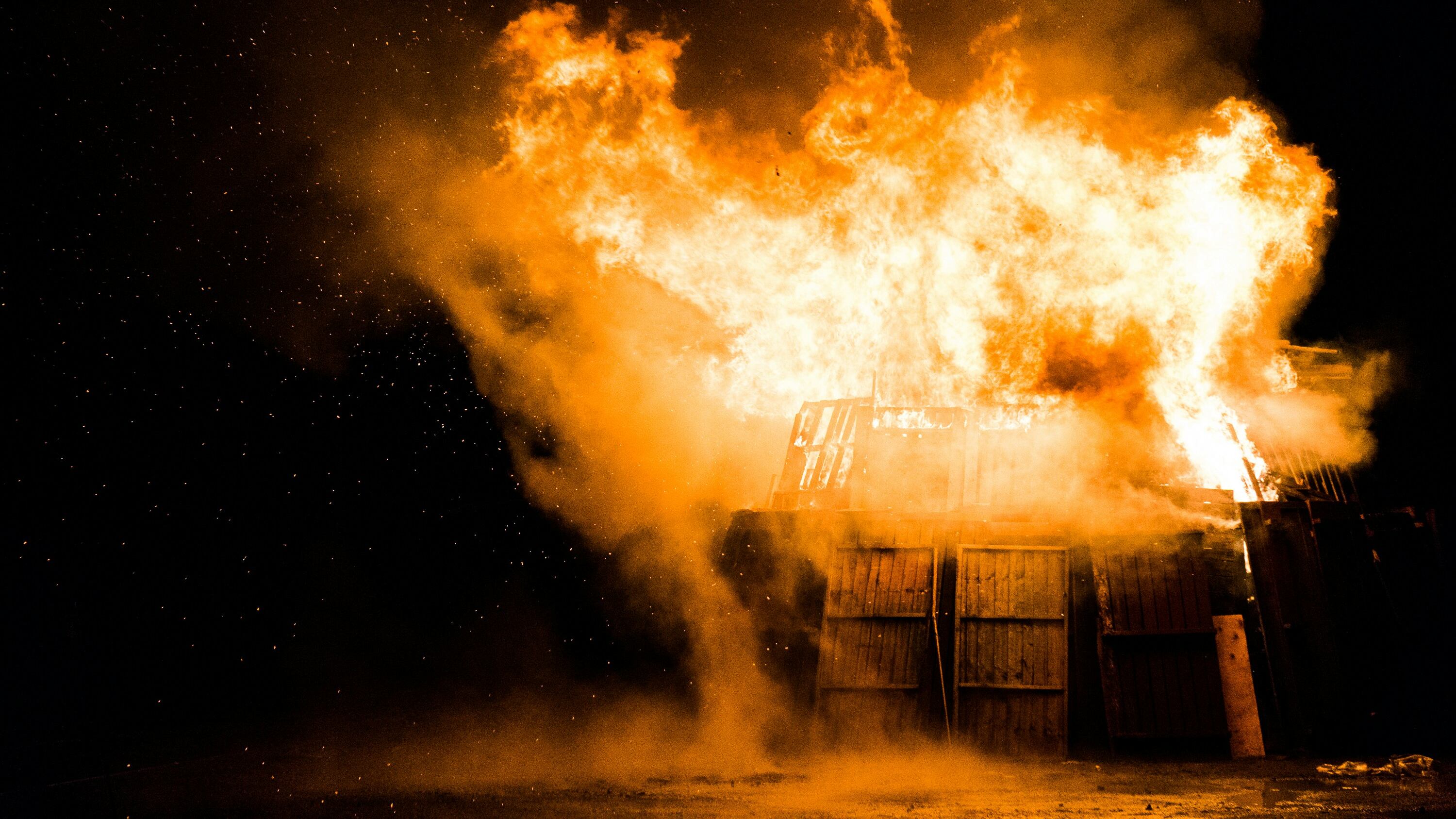 ¿Qué significa soñar que mi casa se quema? Significados de fuego e incendios tienen que ver con el estrés