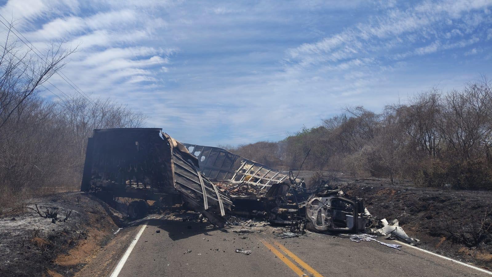 Mazatlán, Sinaloa hoy 3 de mayo 2025: Reportan bloqueo de carretera en “l Chilillo y balaceras en la zona rural