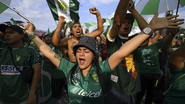 Así la hinchada esmeralda.