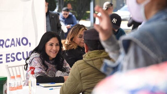 KARLA FIESCO en colinas del Lago