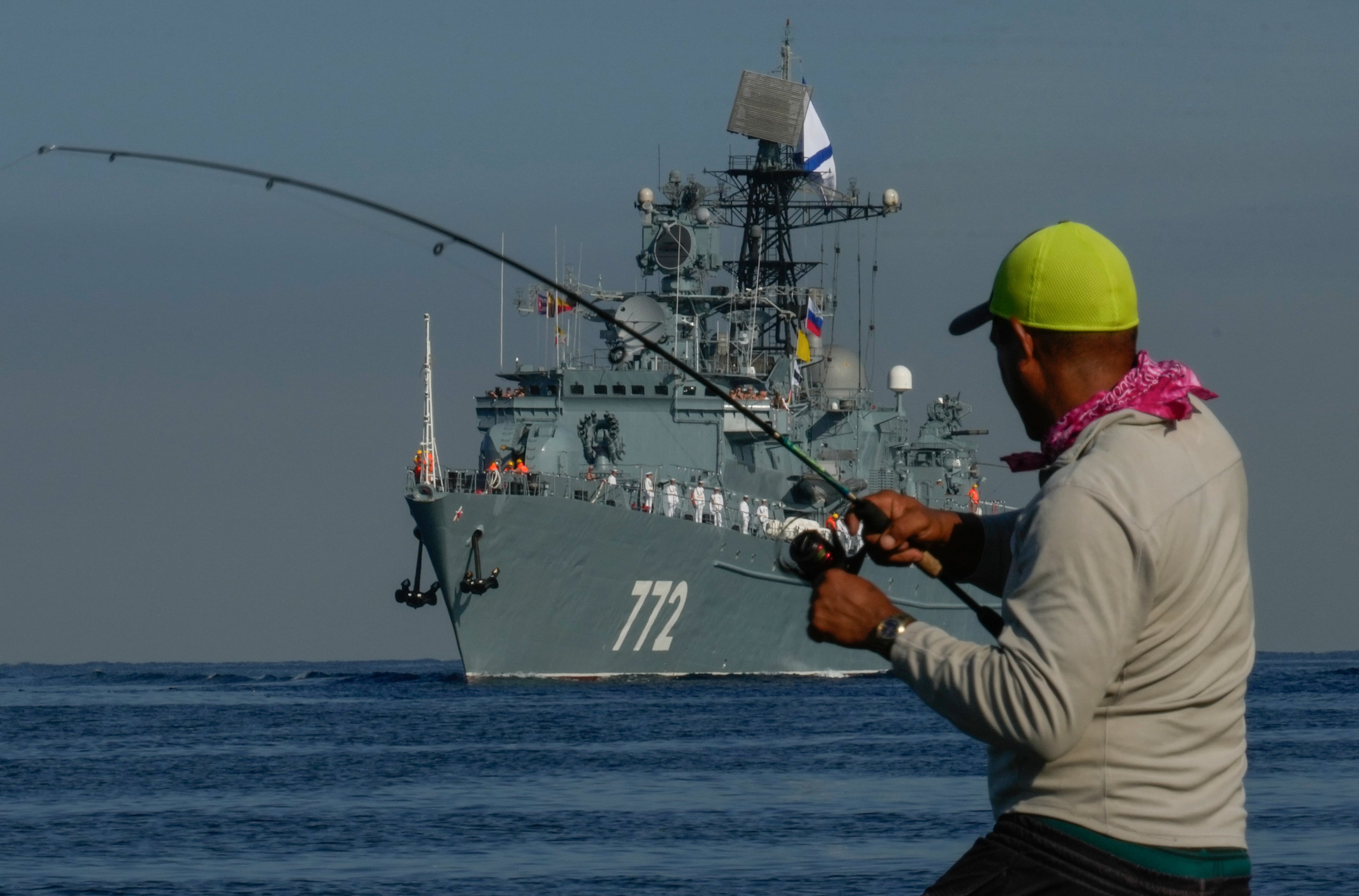 Civiles de Cuba podrán abordar el barco de Rusia Smolniy