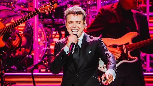 Luis Miguel, cantante.