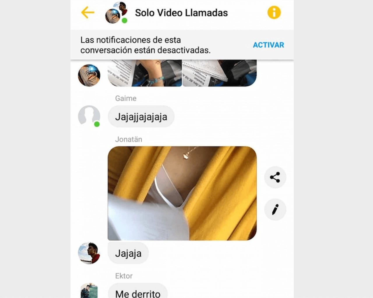Por medio de un chat grupal, los estudiantes comparten fotografías de sus compañeras.