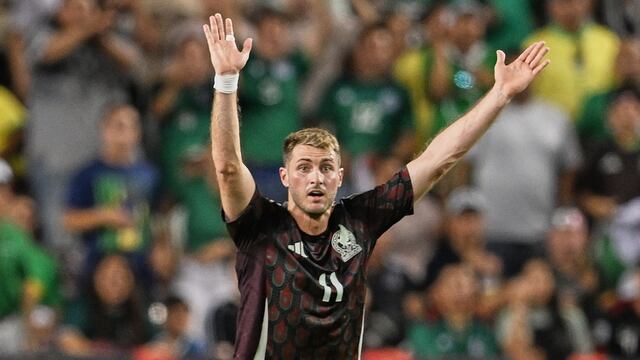 Santiago Gimenez llegaría a un grande de Inglaterra